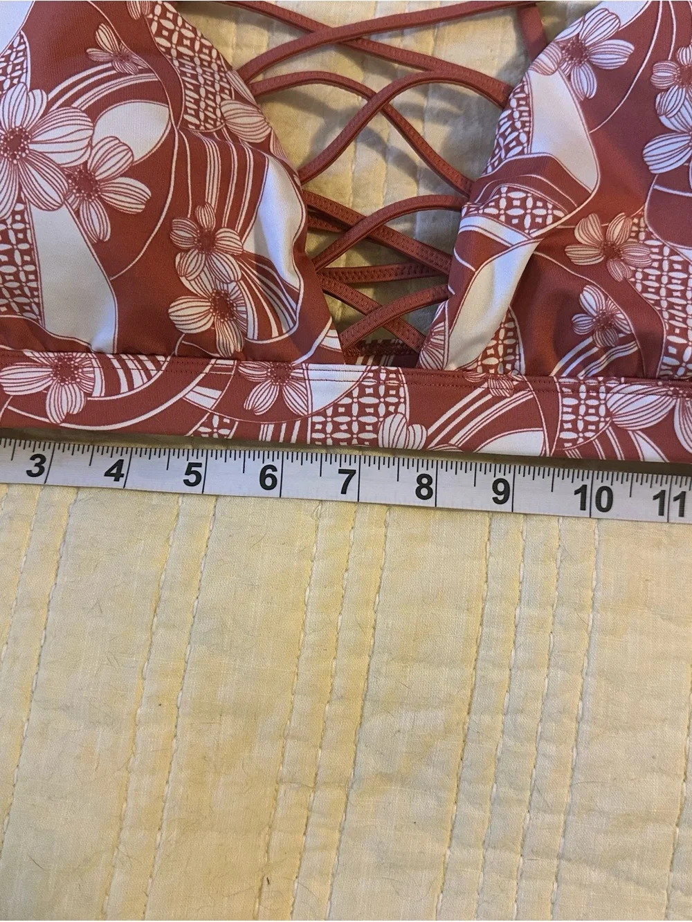 Victoria’s Secret Floral Strappy Swimsuit Top large — Rust Floral